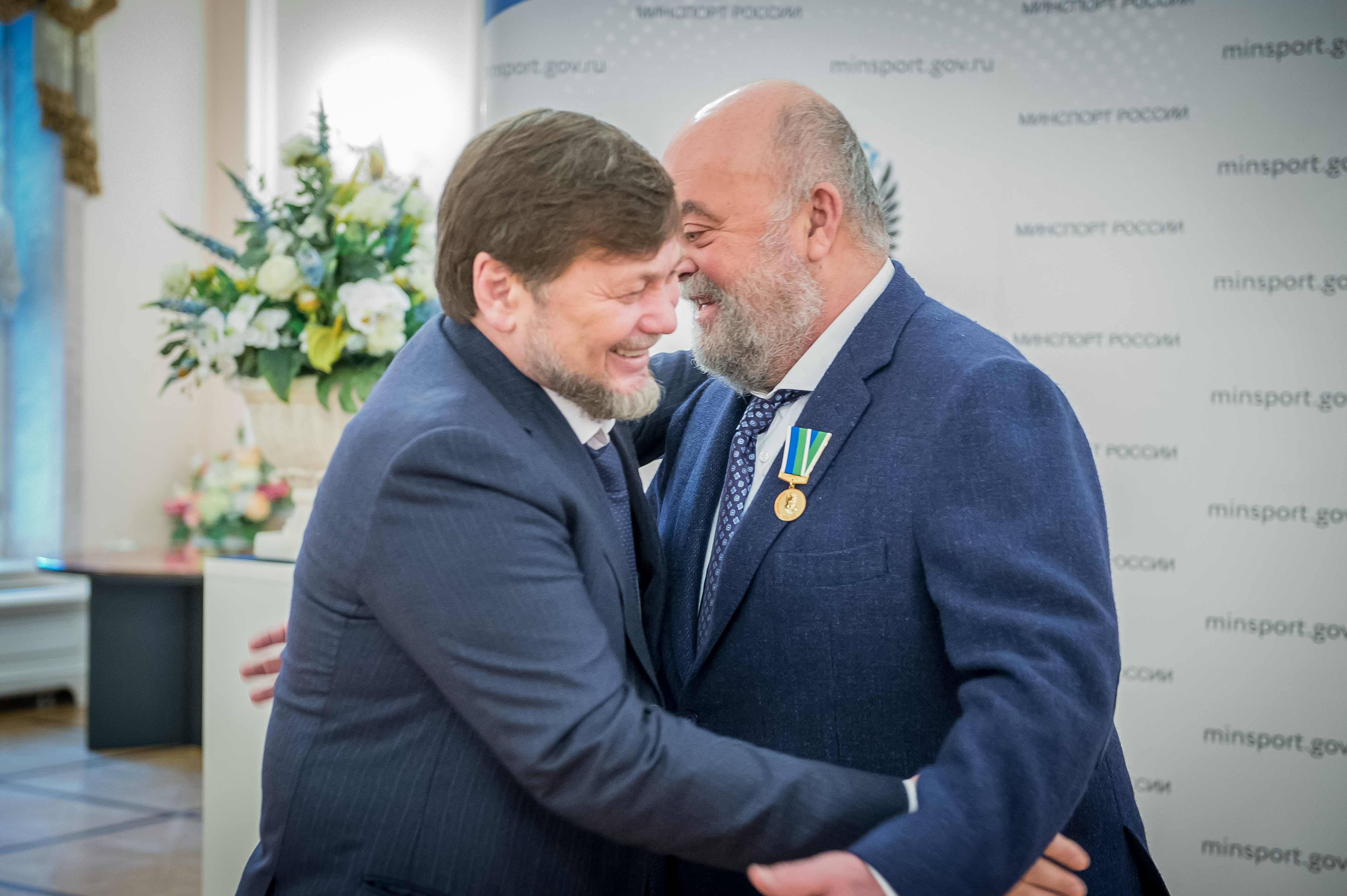 Президент Российской кинологической федерации Владимир Семёнович Голубев награждён медалью Николая Озерова