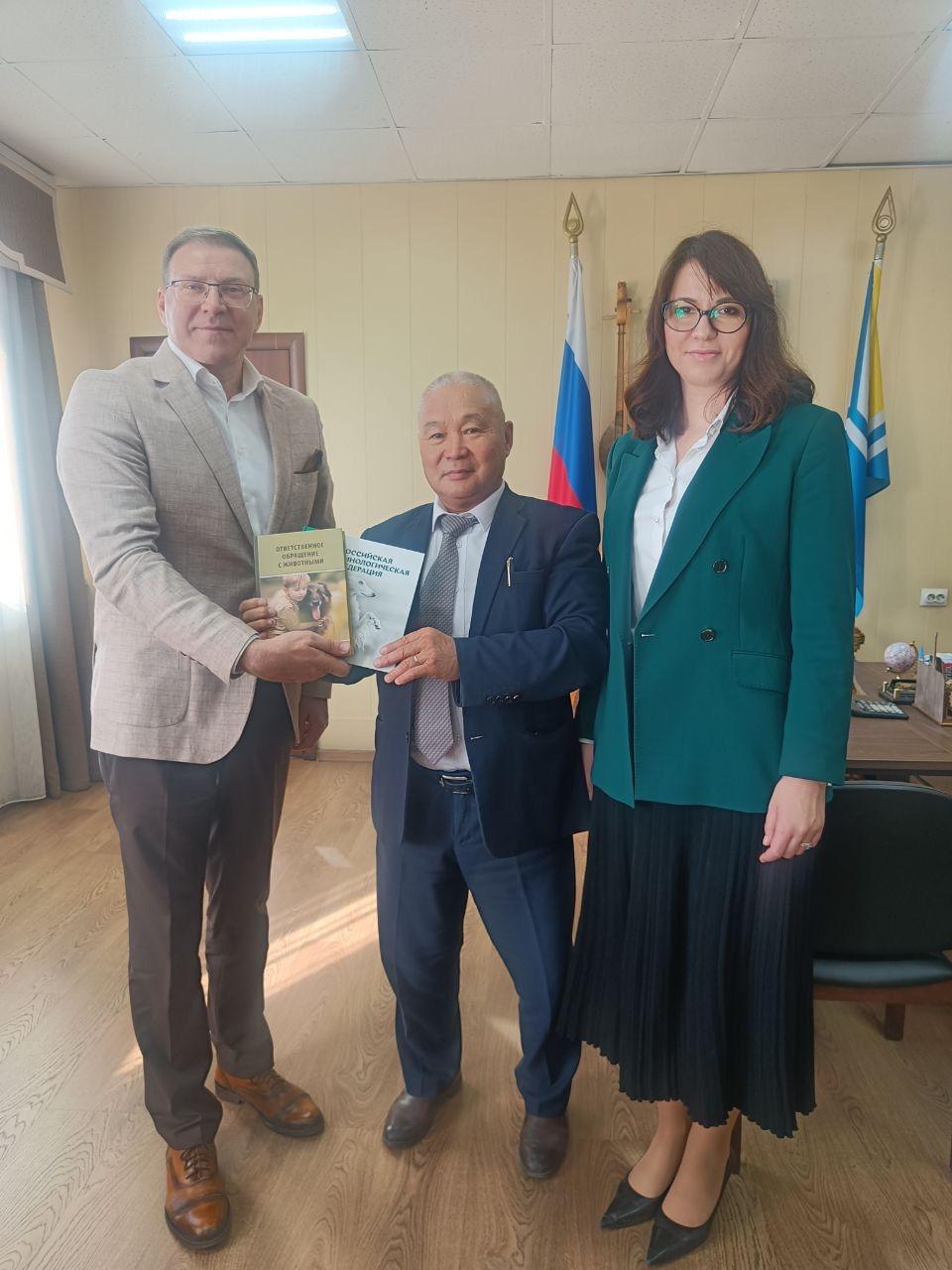 Специалисты РКФ начали новый этап работы с отечественной породой Тыва ыт (тувинская собака) Специалисты РКФ начали новый этап работы с отечественной породой Тыва ыт (тувинская собака)